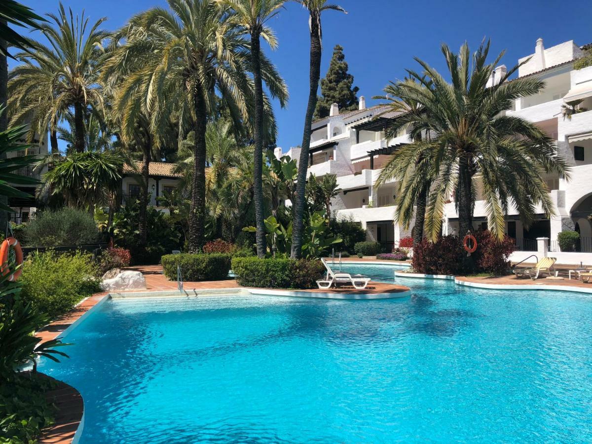Modern Apartment Puente Romano Marbella Exterior foto